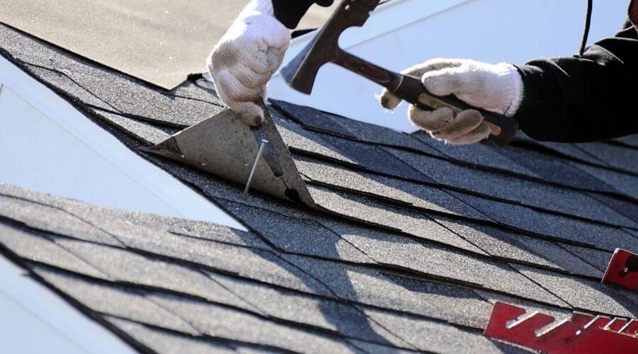 Professional gutter cleaning in Loysburg, PA